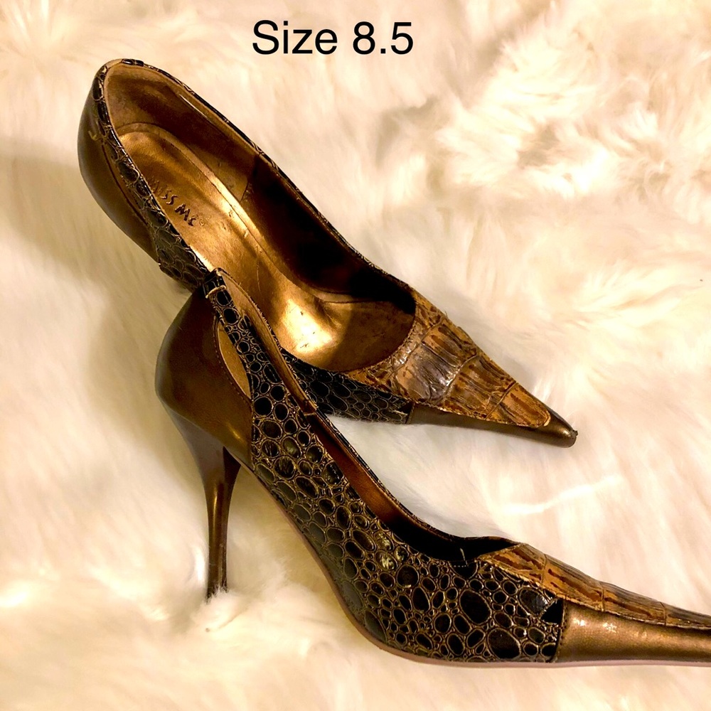 Miss Me point heels
